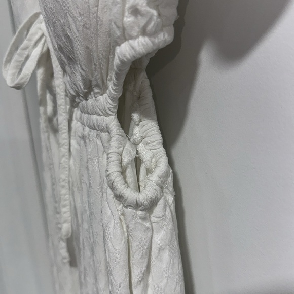 SO Eyelet Pattern Dress - Picture 4 of 8